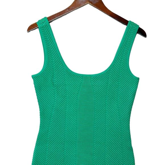 Welcome to my closet! - Picture 2 of 12